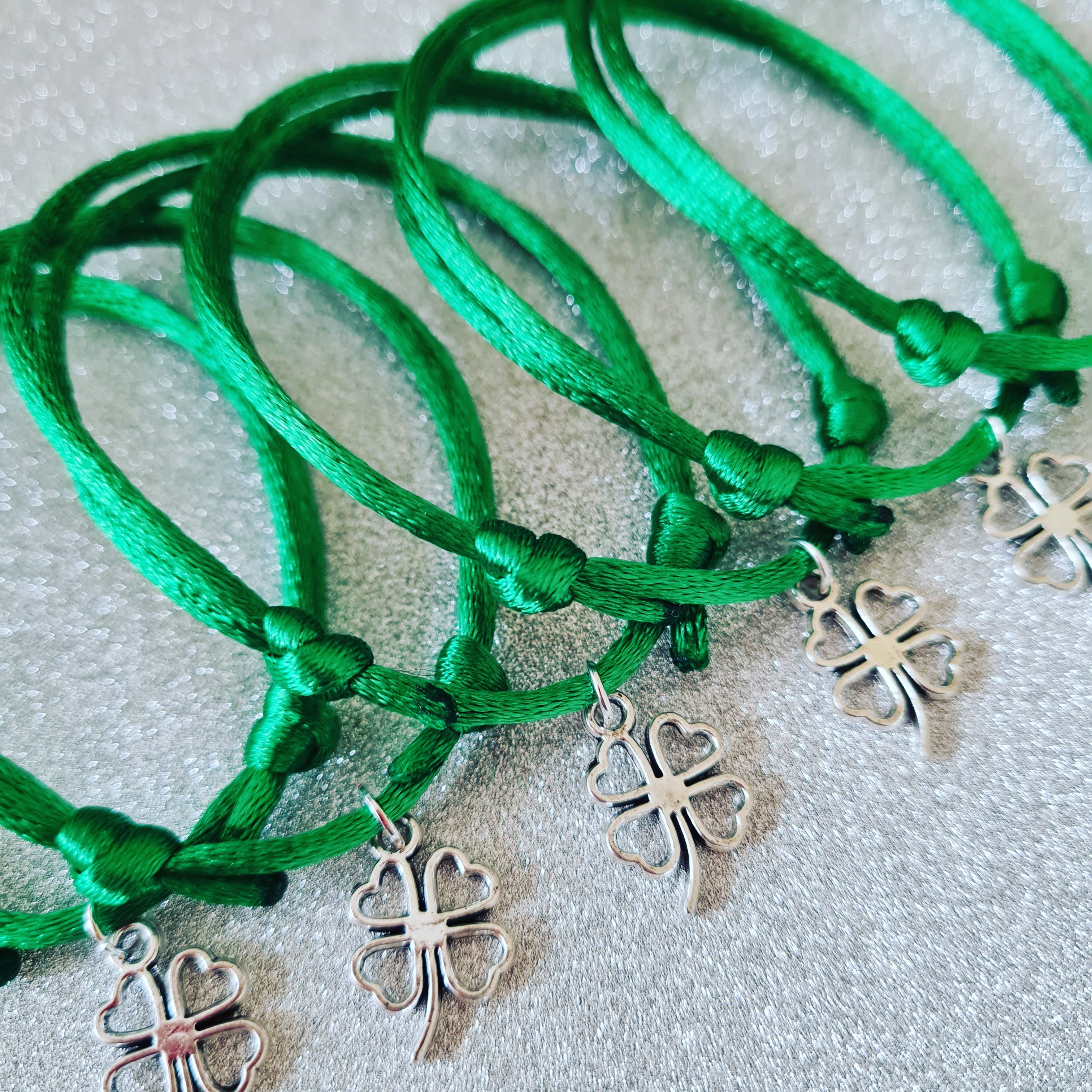 6/12 Shamrock Friendship Bracelets Good Luck Gift – Party bag